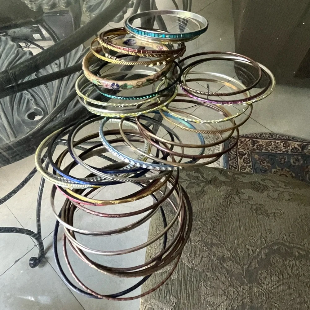 38 bangles - Picture 3 of 4